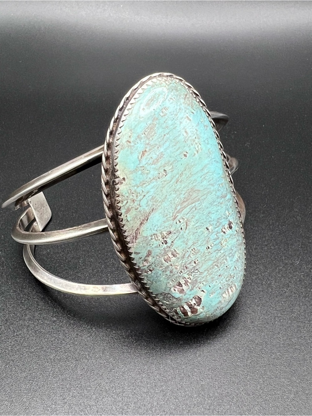 Native American Turquoise Cuff - Picture 3 of 12